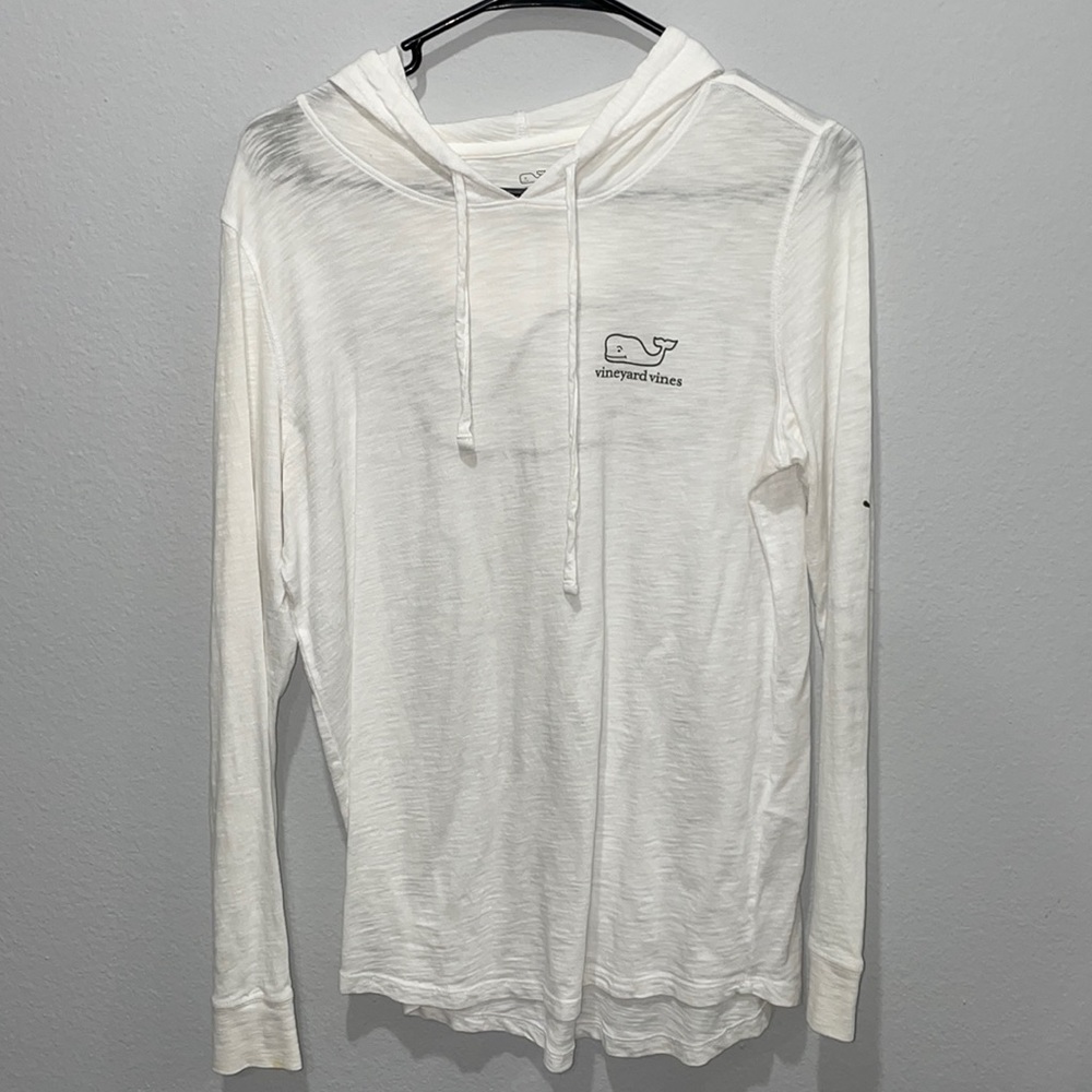 Vineyard vines long sleeve hoodie Tee
